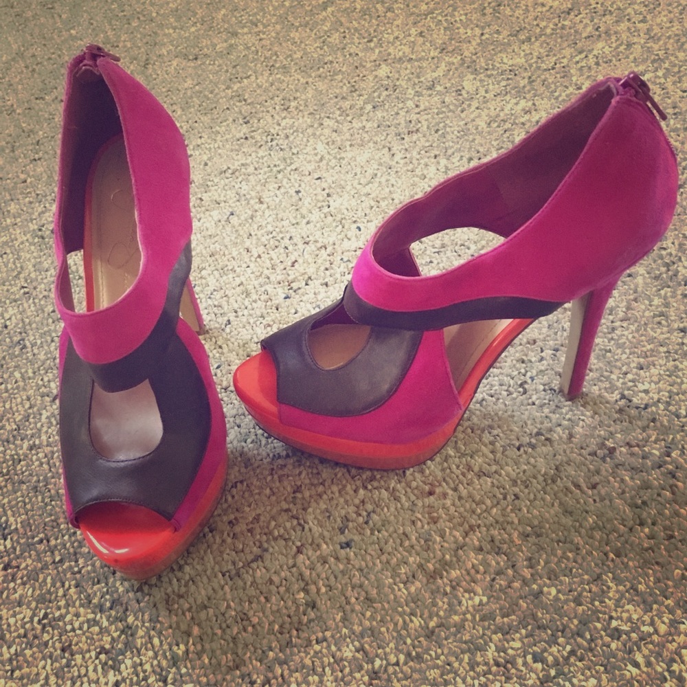 Jessica Simpson heals Size 7